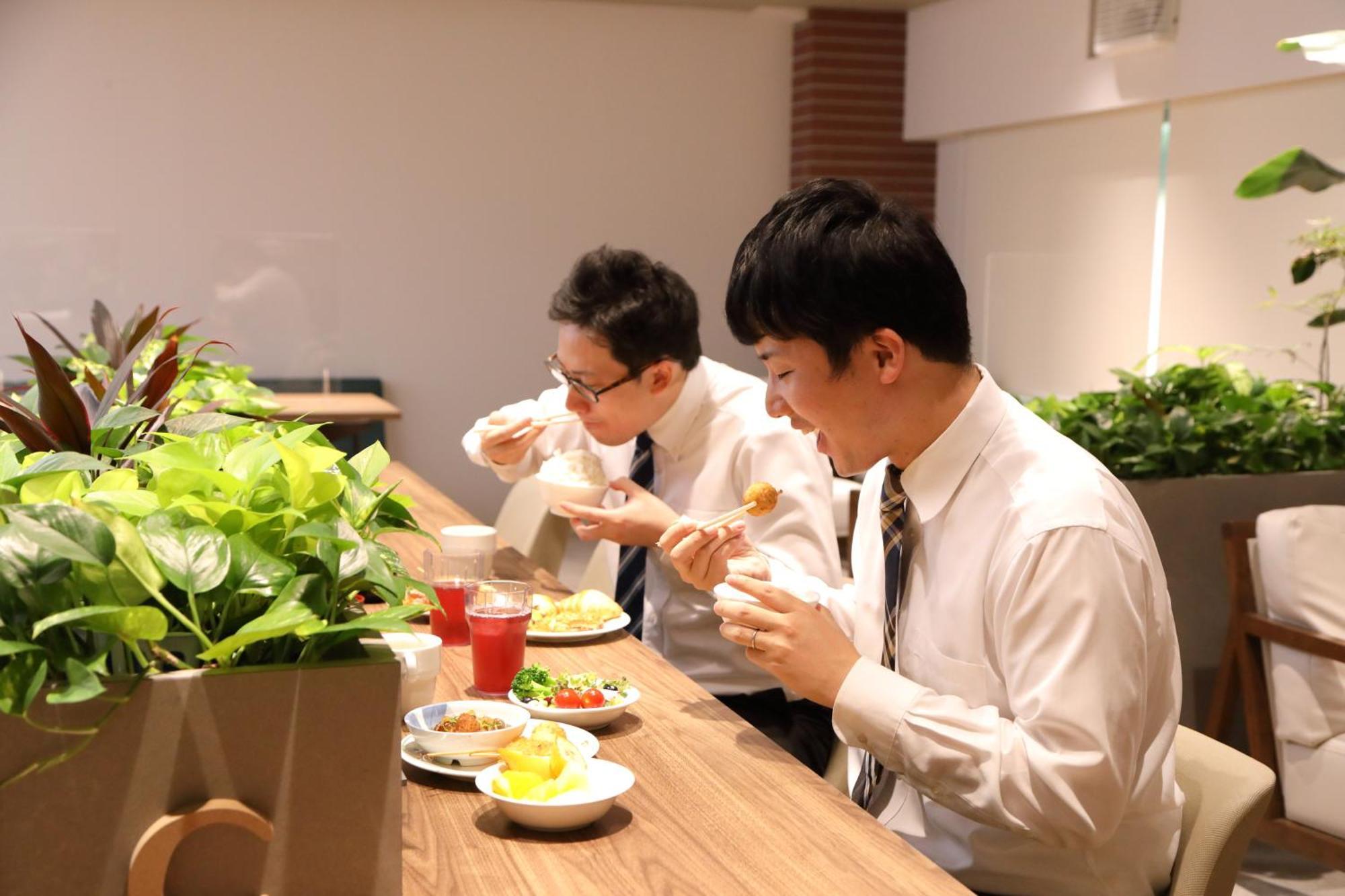 오사카 코로나 호텔 외부 사진
